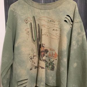 Western Crop-Top Crewneck